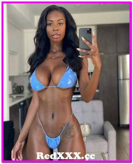 Lexi Hart Thong Bikini Modeling Photoshoot Leaked