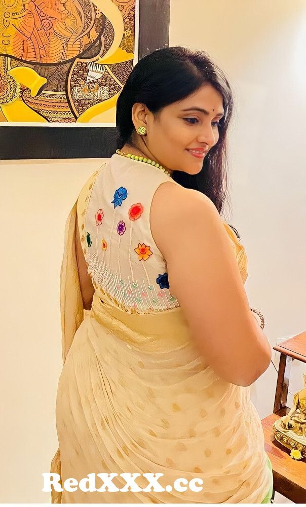 View Full Screen: we have atleast one aunty in family who have thick arms and wears sleeveless to every function btw she is telugu support.jpg